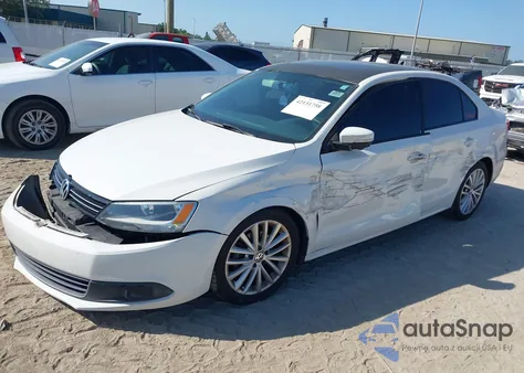2013 Volkswagen Jetta 2.0L Tdi from USA, damaged, VIN 3VWLL7AJXDM392313